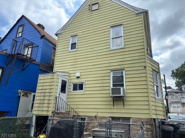 109 Alexander St, Newark City, NJ 07106