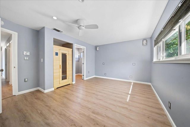 7171 Westmoreland Way, Sacramento, CA 95831
