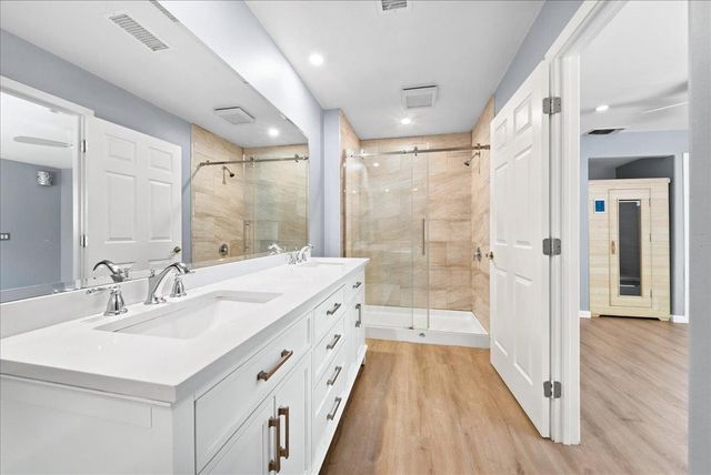 7171 Westmoreland Way, Sacramento, CA 95831