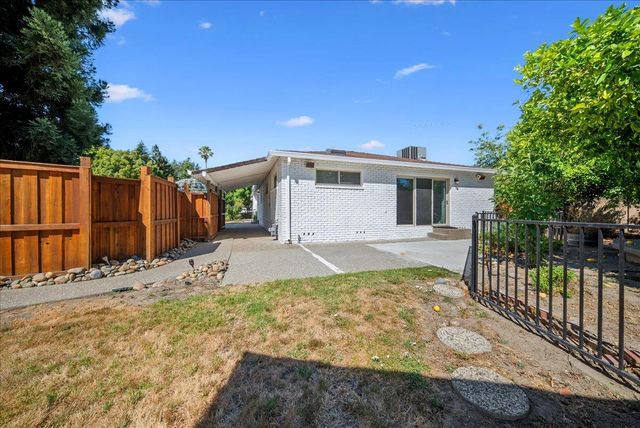 7171 Westmoreland Way, Sacramento, CA 95831