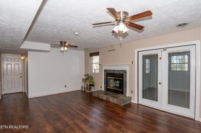 6324 Gateway Lane, Knoxville, TN 37920