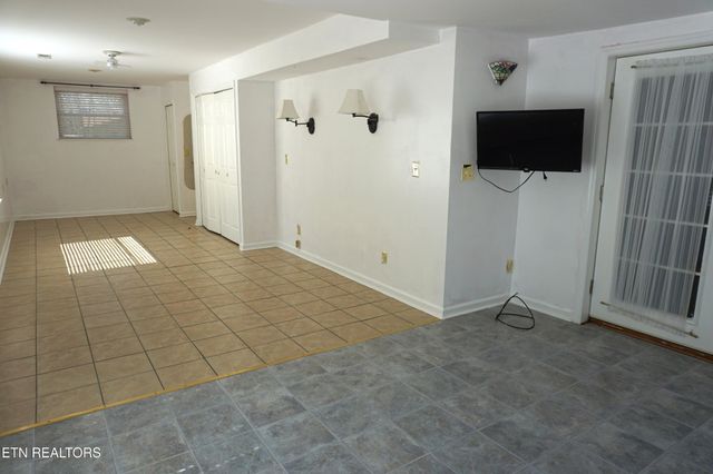 6324 Gateway Lane, Knoxville, TN 37920