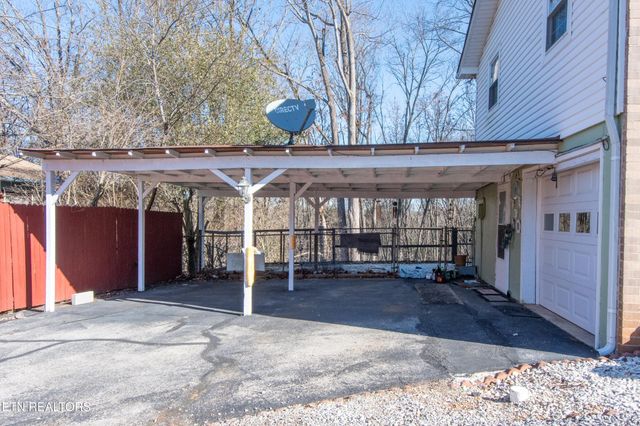 6324 Gateway Lane, Knoxville, TN 37920