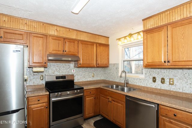 6324 Gateway Lane, Knoxville, TN 37920