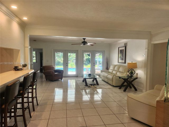 1229 Jefferson St, Hollywood, FL 33019