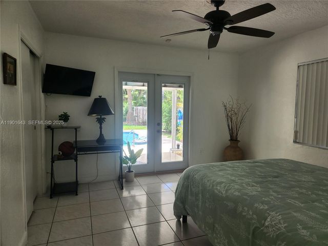 1229 Jefferson St, Hollywood, FL 33019