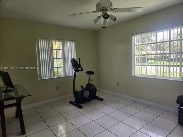 1229 Jefferson St, Hollywood, FL 33019