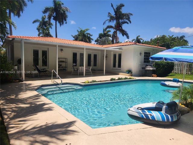 1229 Jefferson St, Hollywood, FL 33019