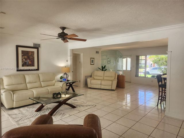 1229 Jefferson St, Hollywood, FL 33019