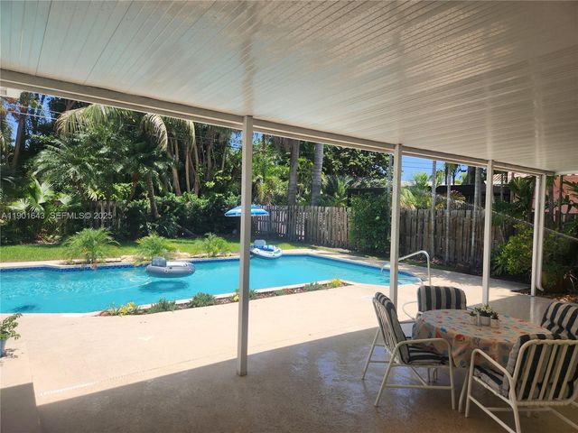 1229 Jefferson St, Hollywood, FL 33019