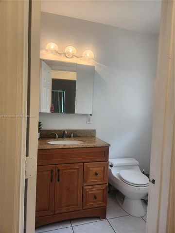 1229 Jefferson St, Hollywood, FL 33019