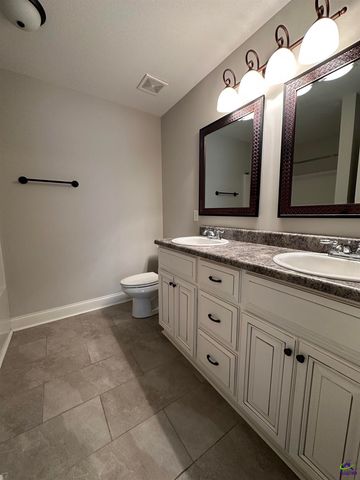 321 Grayton Way, Perry, GA 31069