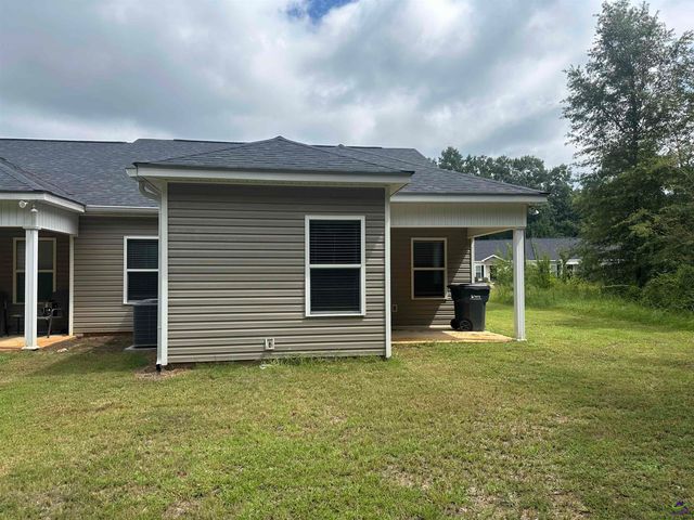321 Grayton Way, Perry, GA 31069