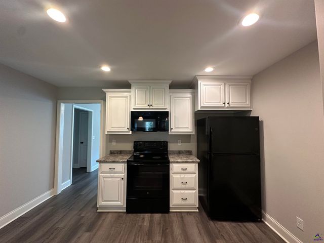321 Grayton Way, Perry, GA 31069