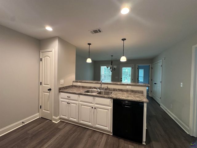321 Grayton Way, Perry, GA 31069