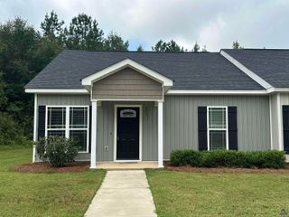 321 Grayton Way, Perry, GA 31069