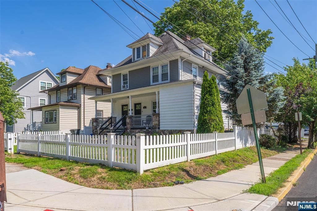 50 Elm Road, Caldwell, NJ 07006