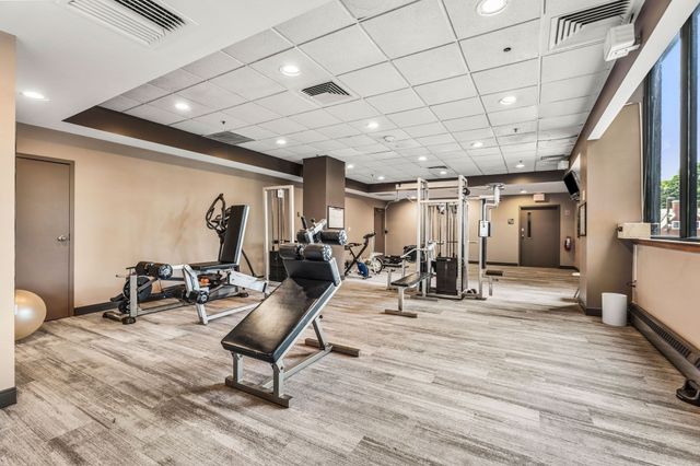 1 Adams St 706, Quincy, MA 02169