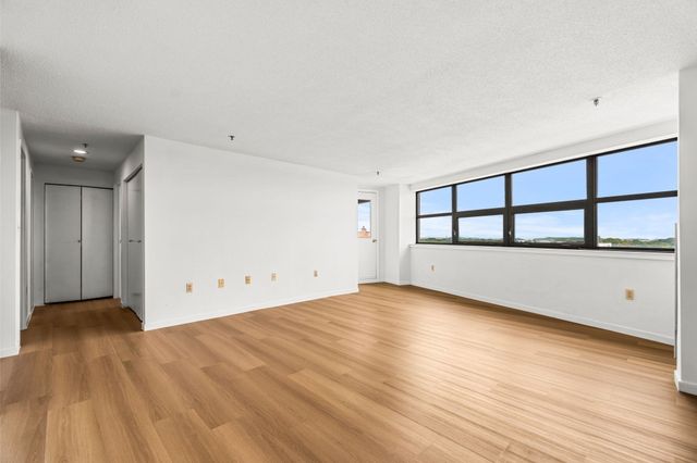 1 Adams St 706, Quincy, MA 02169