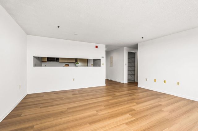 1 Adams St 706, Quincy, MA 02169