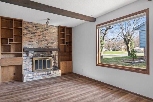 146 Moreland Avenue W, West Saint Paul, MN 55118