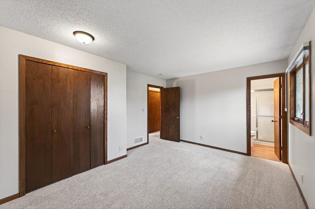 146 Moreland Avenue W, West Saint Paul, MN 55118