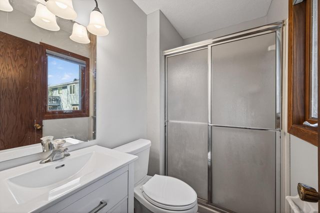 146 Moreland Avenue W, West Saint Paul, MN 55118