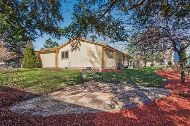 146 Moreland Avenue W, West Saint Paul, MN 55118