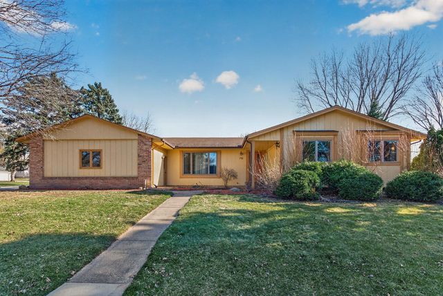 146 Moreland Avenue W, West Saint Paul, MN 55118