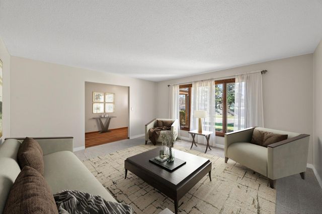 146 Moreland Avenue W, West Saint Paul, MN 55118