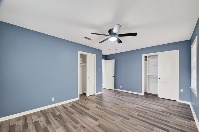 425 20th Avenue N, Texas City, TX 77590