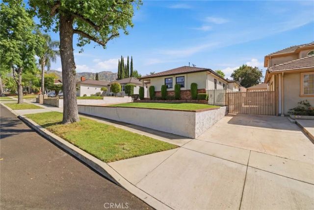 2844 N Brighton Street, Burbank, CA 91504