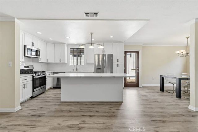 2844 N Brighton Street, Burbank, CA 91504