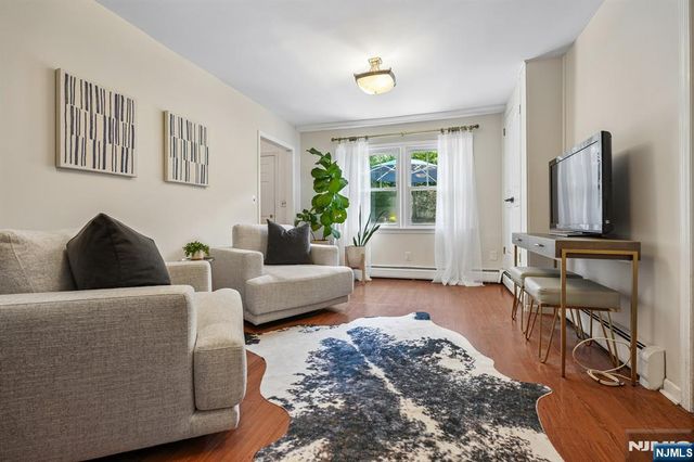 449 Doremus Avenue, Glen Rock, NJ 07452