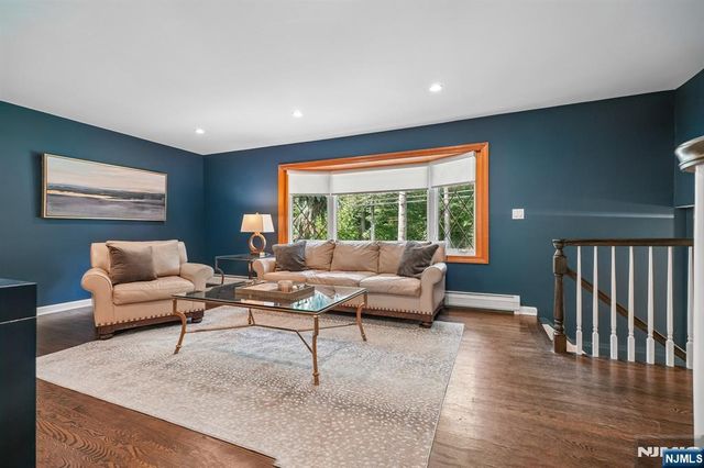 449 Doremus Avenue, Glen Rock, NJ 07452