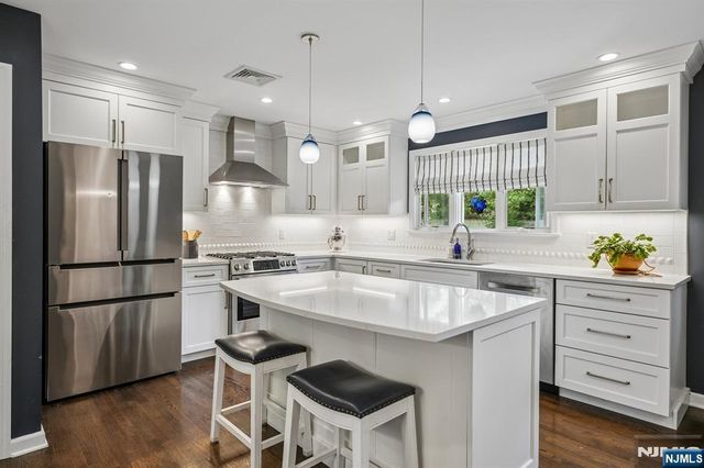 449 Doremus Avenue, Glen Rock, NJ 07452