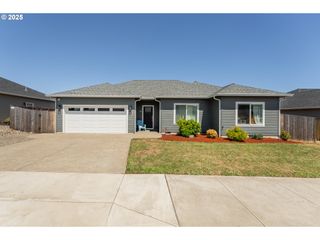 360 Ne ROSE RIDGE Dr, Winston, OR 97496