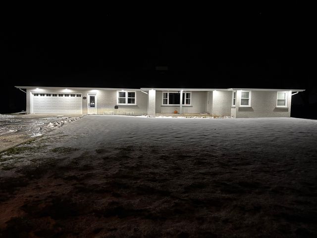 4736 E 5000n Road, Bourbonnais, IL 60914