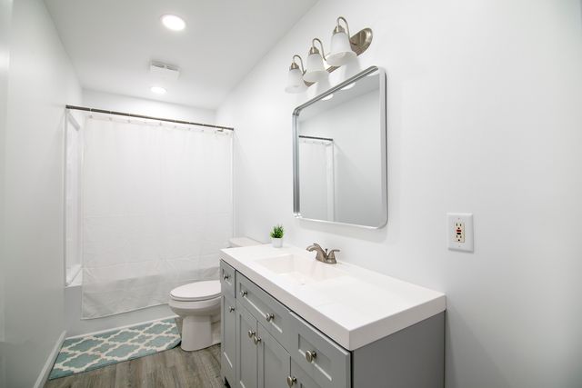 4736 E 5000n Road, Bourbonnais, IL 60914