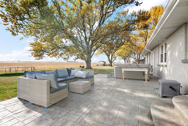 4736 E 5000n Road, Bourbonnais, IL 60914