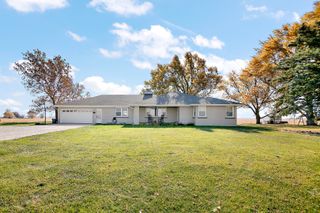 4736 E 5000n Road, Bourbonnais, IL 60914