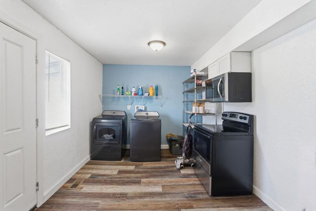 1815 S Hydraulic St, Wichita, KS 67211