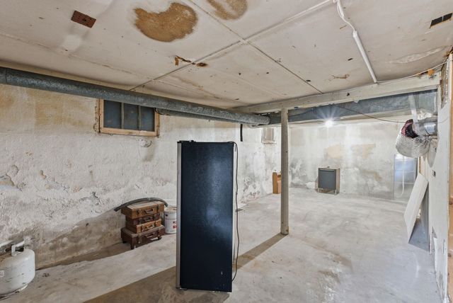 1815 S Hydraulic St, Wichita, KS 67211