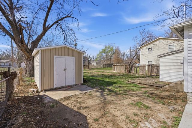 1815 S Hydraulic St, Wichita, KS 67211