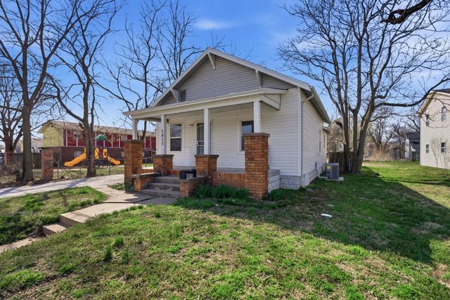 1815 S Hydraulic St, Wichita, KS 67211