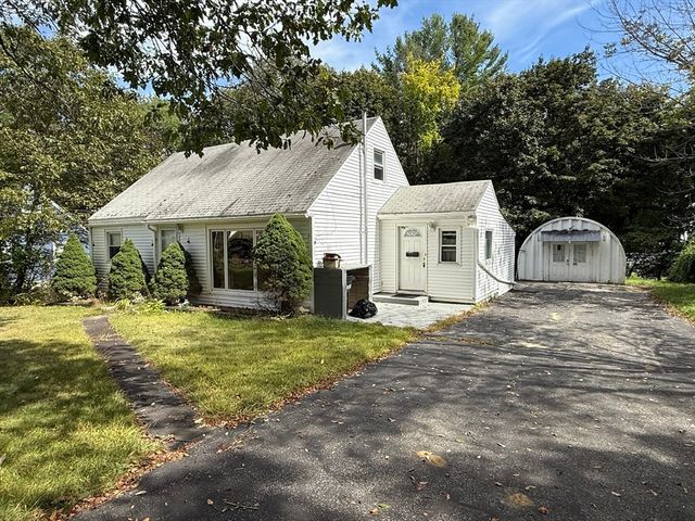 473 Pleasant St, Leicester, MA 01524