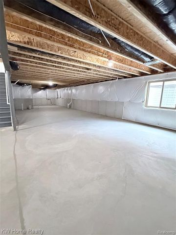 712 W Spaniel Drive, Ann Arbor, MI 48108