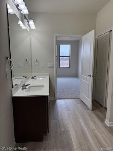 712 W Spaniel Drive, Ann Arbor, MI 48108