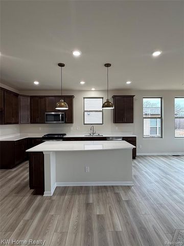 712 W Spaniel Drive, Ann Arbor, MI 48108