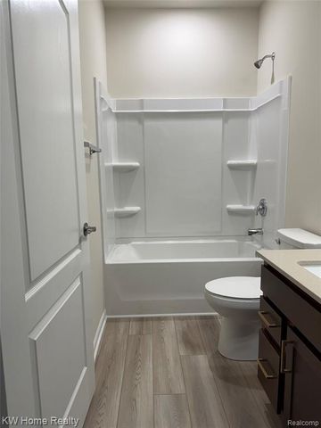 712 W Spaniel Drive, Ann Arbor, MI 48108